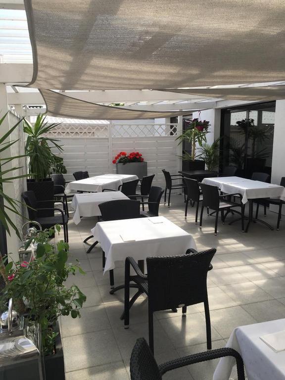 Hotel Restaurant Tivoli - Basel Airport Huningue Ngoại thất bức ảnh