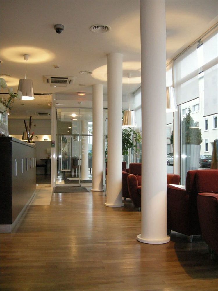 Hotel Restaurant Tivoli - Basel Airport Huningue Ngoại thất bức ảnh