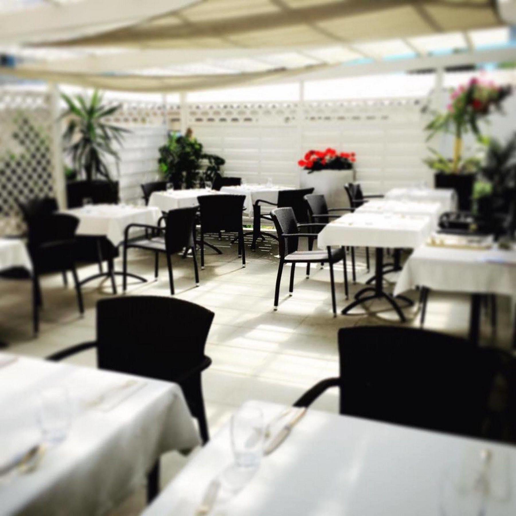 Hotel Restaurant Tivoli - Basel Airport Huningue Ngoại thất bức ảnh